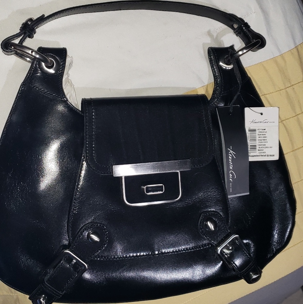 Kenneth Cole Hobo nwt